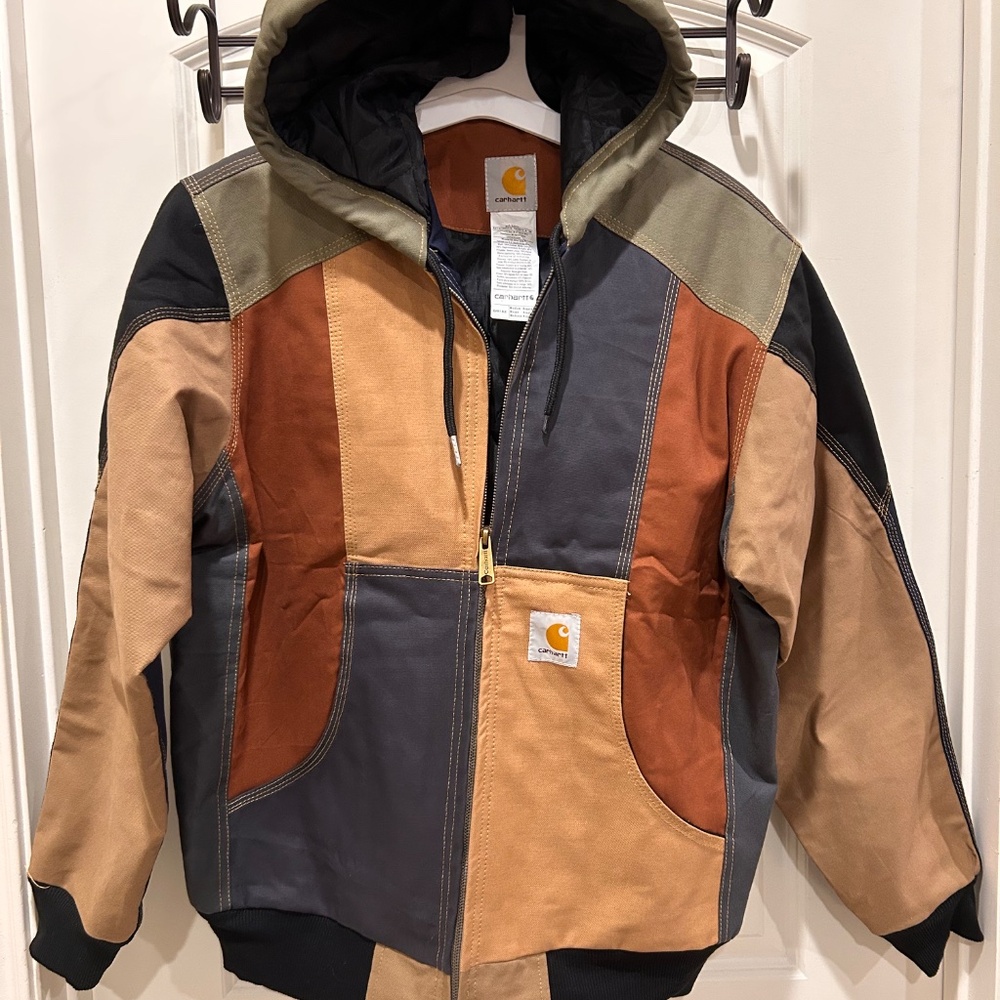 Reworked Carhartt Jacket - Multicolor - Stonehaven Pass Edition - Picture 8 of 11